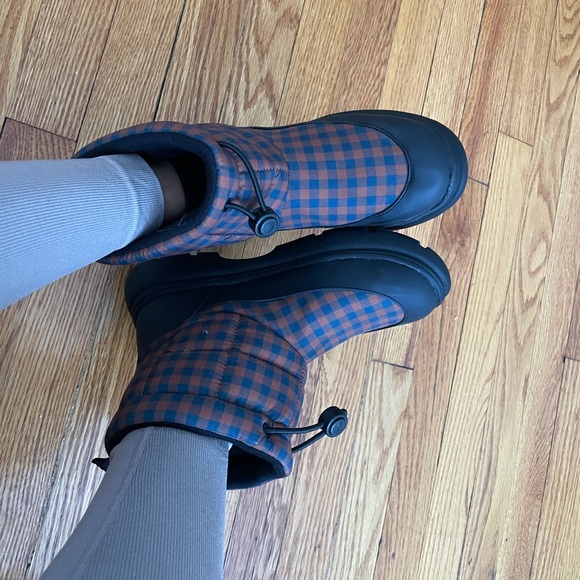 Zara Black and Brown Checkered Winter Boots - Picture 1 of 9